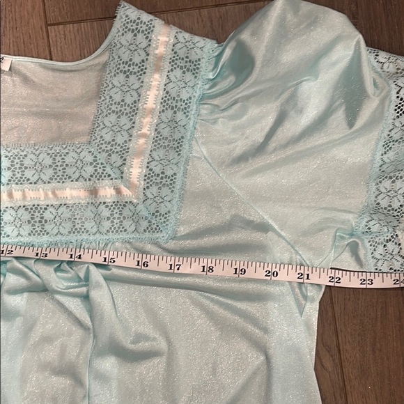 Gilead Vintage Sea Blue Green Lace Trim Nightgown and Robe Set Size Medium - Picture 12 of 13
